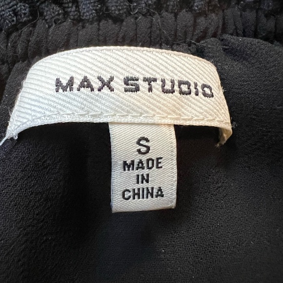 (Sm)Max Studio velvet sleeveless blouse - Picture 2 of 4